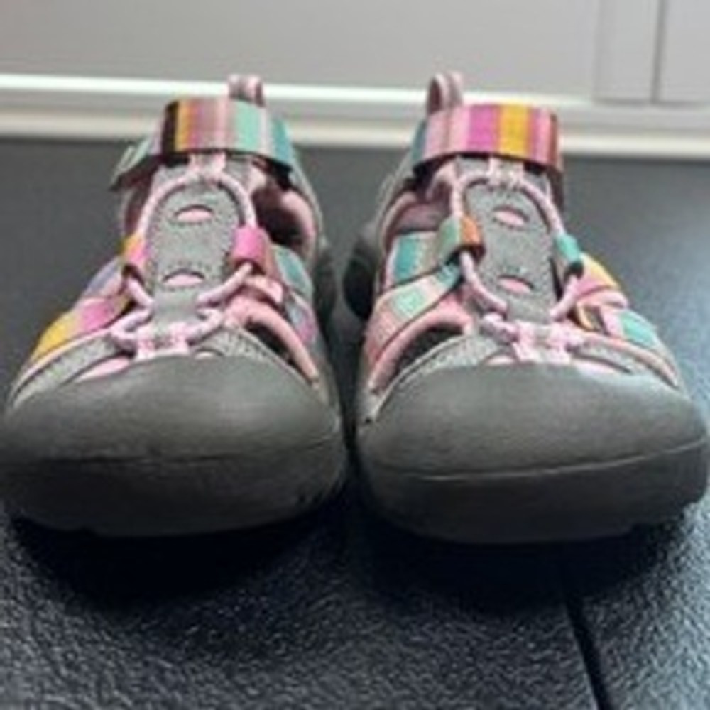 Keen Newport H2 Kids Sandals Pink Multi Stripe Water Shoes Size 10 Toddler